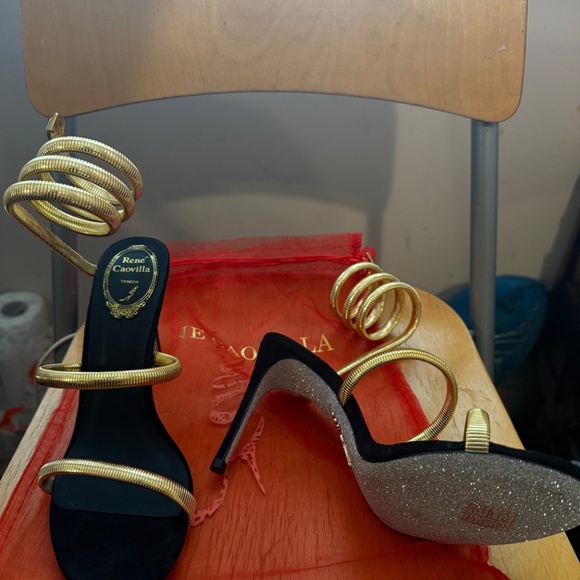 JUNIPER BLACK AND GOLD SANDAL - Picture 3 of 3